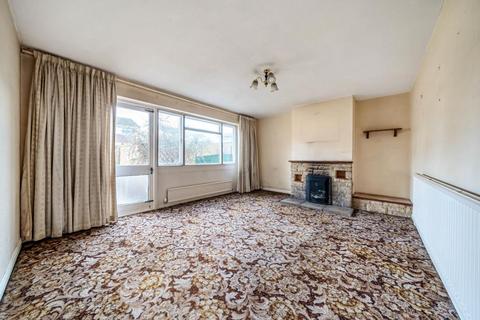 76 Colwell Drive, Witney, OX28 5NQ