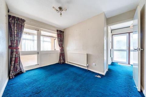 76 Colwell Drive, Witney, OX28 5NQ