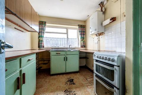 76 Colwell Drive, Witney, OX28 5NQ