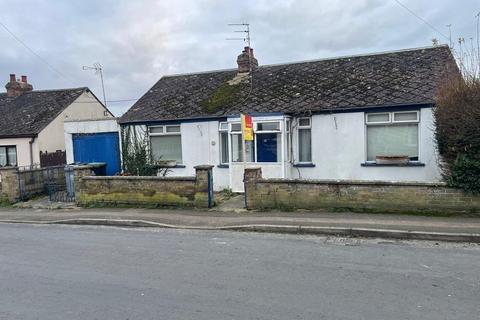 2 bedroom detached bungalow for sale, Crawley Road,  Witney,  OX28