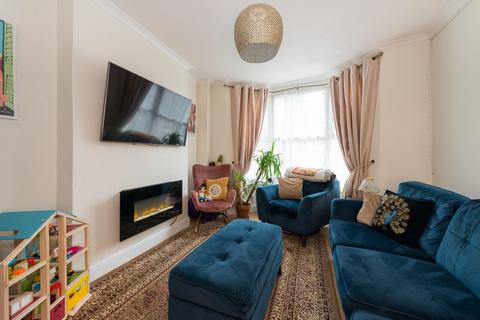 2 bedroom end of terrace house for sale - Winstanley Crescent, Ramsgate, CT11