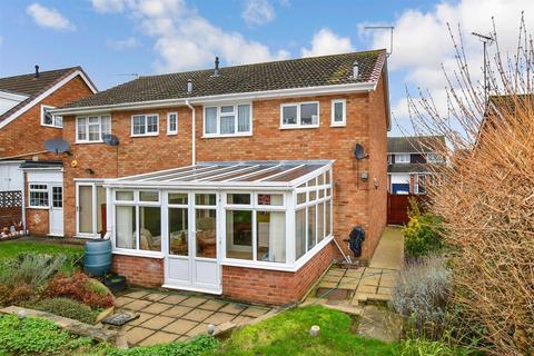 3 bedroom semi-detached house for sale - Charnock, Swanley, Kent