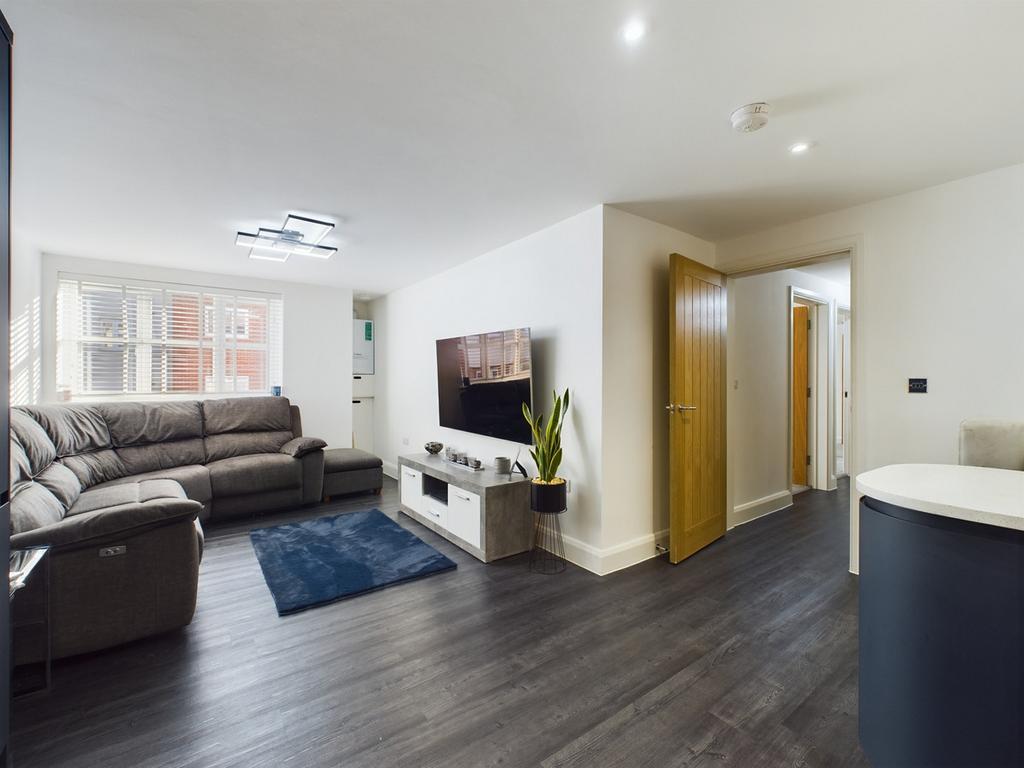 Forest View, London Road, Benfleet 2 bed apartment for sale £280,000