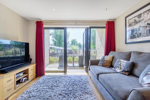 1 bedroom penthouse for sale, Eythorne Road, Oval