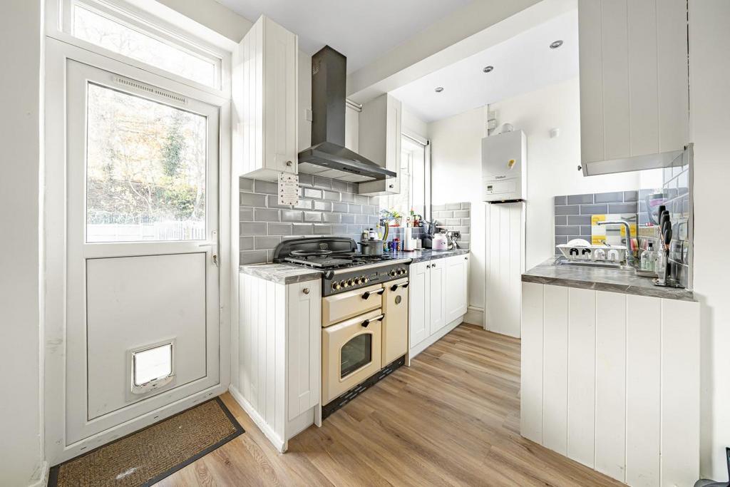 Ernest Grove, Beckenham 3 bed semidetached house for sale £700,000