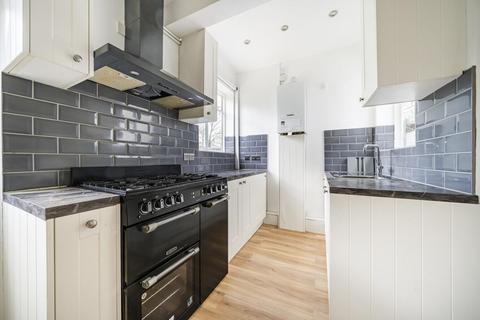 44 Ernest Grove, Beckenham, BR3 3JD
