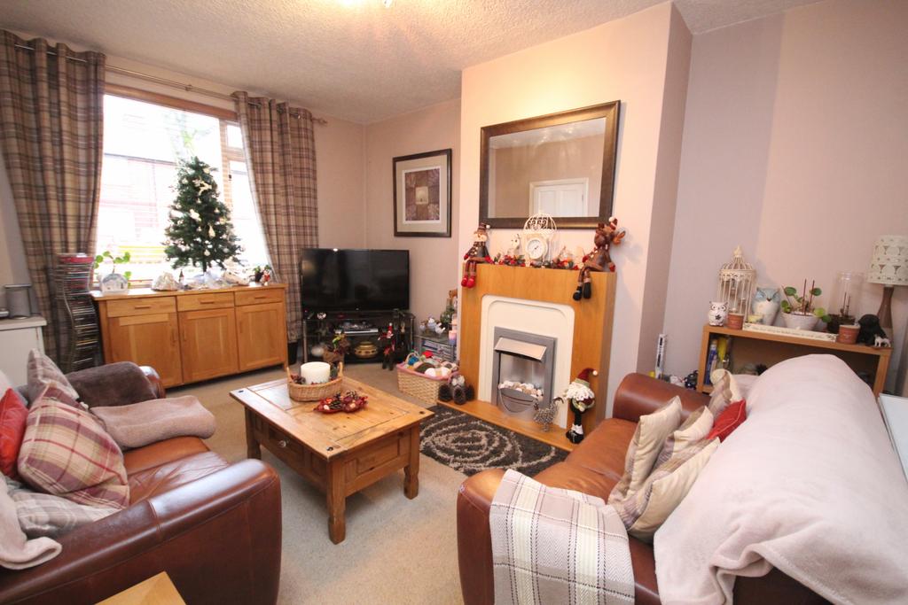 Rowsley Road, Stretford, M32 9QA 2 bed semidetached house for sale £