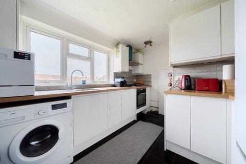 2 bedroom maisonette for sale, Aylesbury,  Buckinghamshire,  HP19