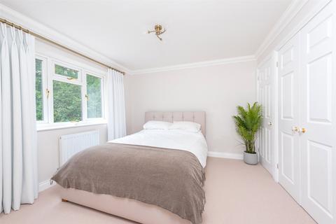 5 bedroom detached house for sale, Camberley, GU15