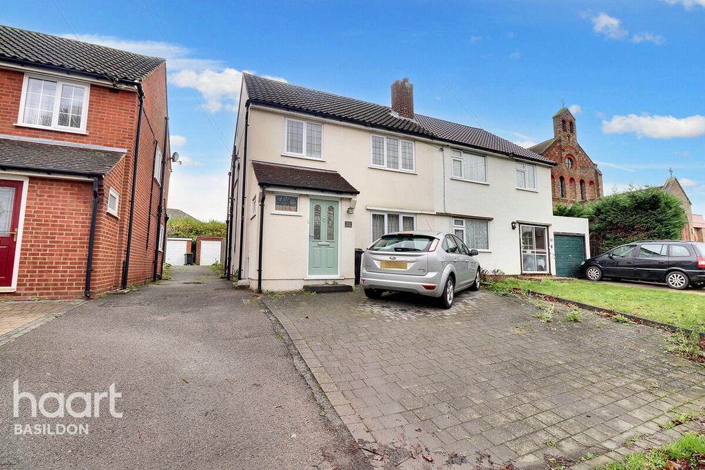 Laindon Road, Billericay 3 bed semidetached house for sale £500,000