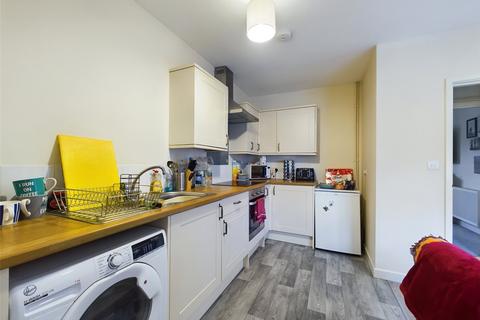 Flat 3, Old Chapel House Broad Street, Kings Stanley, Stonehouse, GL10 3PN