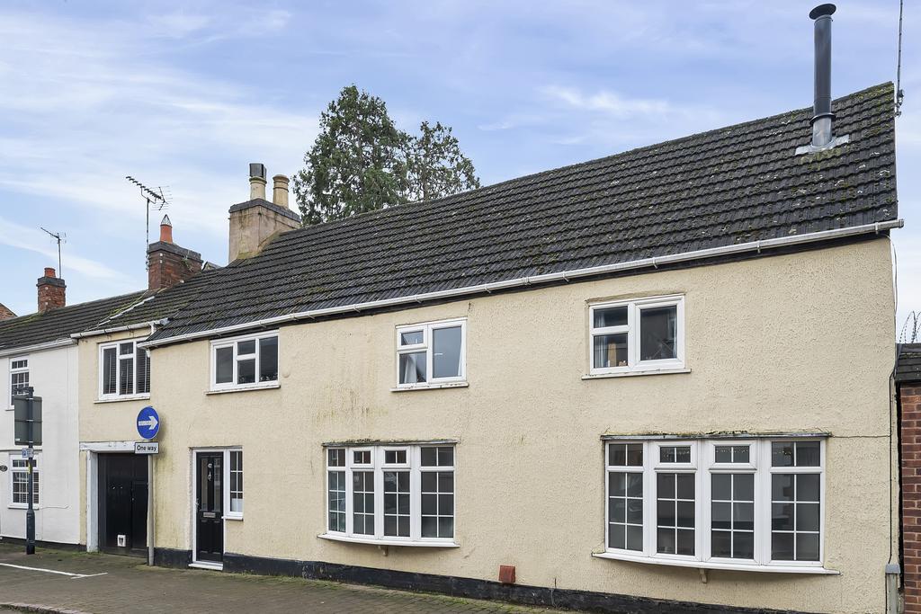 Deans Street, Oakham 5 bed character property £475,000