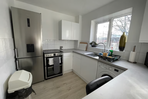 2 bedroom flat to rent, Wavel Place, Crystal Palace SE26