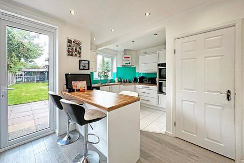 31 Avon Road, Shirley, Solihull, B90 4RJ