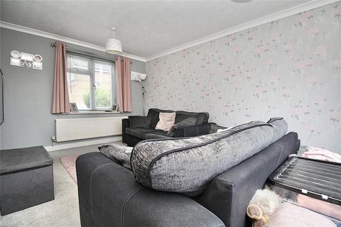 3 bedroom semi-detached house for sale - Broad Meadow, Ipswich, Suffolk, IP8