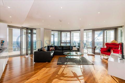 2 bedroom apartment to rent, Kew Eye Apartments, London