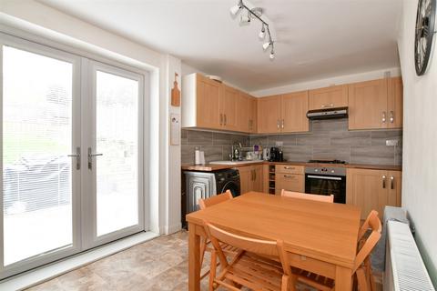 5 Cambridge Road, Rochester, ME2 3HW