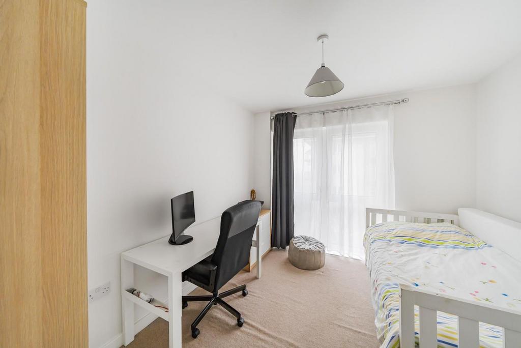 Bedroom 2.jpg