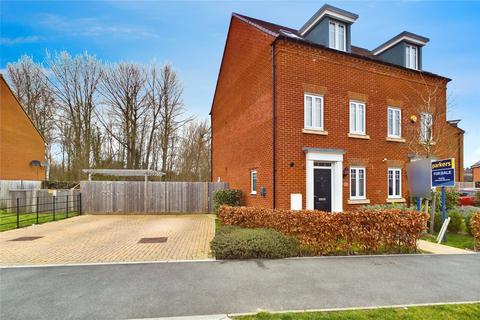 3 bedroom semi-detached house for sale, Hutton Close, Newbury, Berkshire, RG14