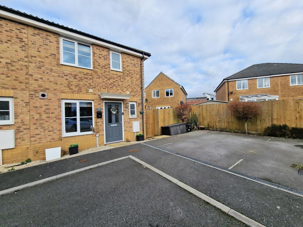 Llys Tre Dwr, Waterton, Bridgend... 3 bed semidetached house £215,000