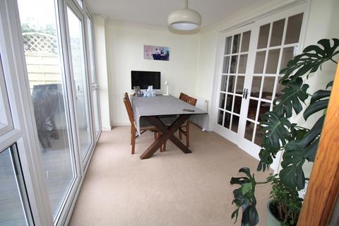 107 Avon Road, Upminster, RM14 1RG