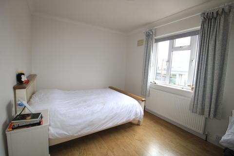 107 Avon Road, Upminster, RM14 1RG