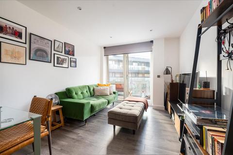 1 bedroom flat to rent, Highfield Court, Shoreditch, London, N1