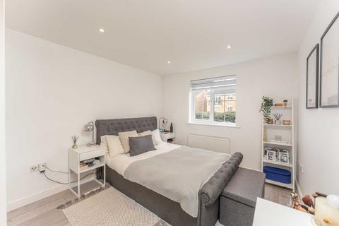 34 Coleridge Way, Borehamwood, WD6 2AR