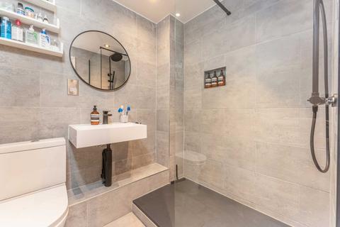 34 Coleridge Way, Borehamwood, WD6 2AR