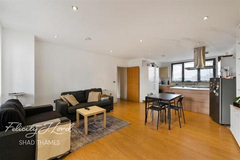 2 bedroom flat to rent, Chamberlain Court, Silwood Street SE16