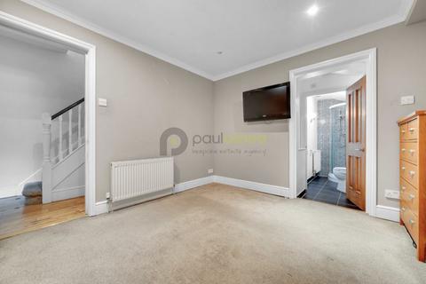 15 Newark Road, South Croydon, CR2 6HR