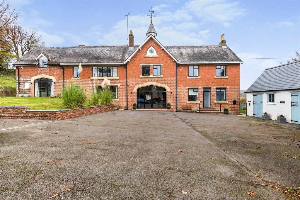 Seven Springs, Cheltenham... 4 bed semidetached house £2,500 pcm (£