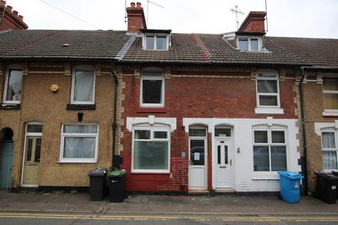 1 bedroom in a house share to rent, Wellington Street, Kettering NN16