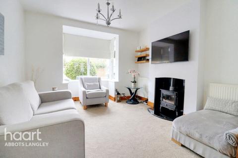 3 bedroom semi-detached house for sale, Marlin Square, Abbots Langley