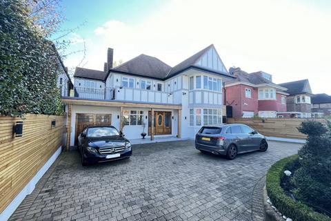 5 bedroom detached house to rent, Manor House Drive, Brondesbury Park, NW6