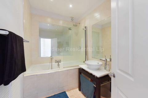 1 bedroom flat for sale, Gordon Road, London