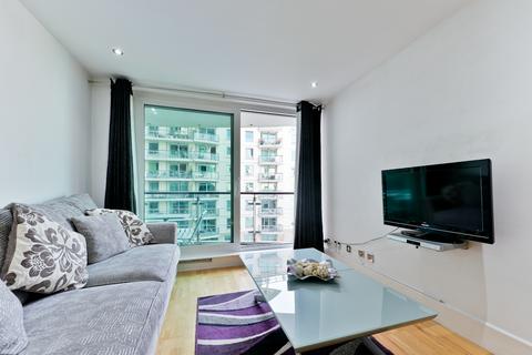 1 bedroom flat to rent, St. George Wharf, London SW8