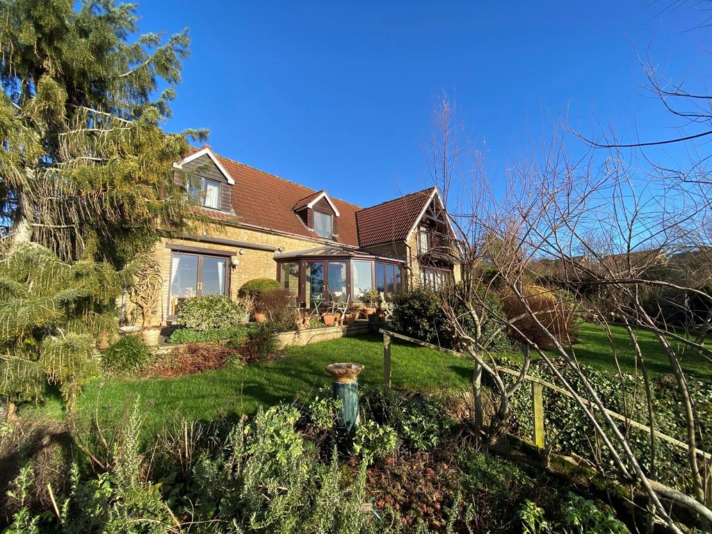 Rodden, Frome, BA11 4 bed detached house for sale £850,000