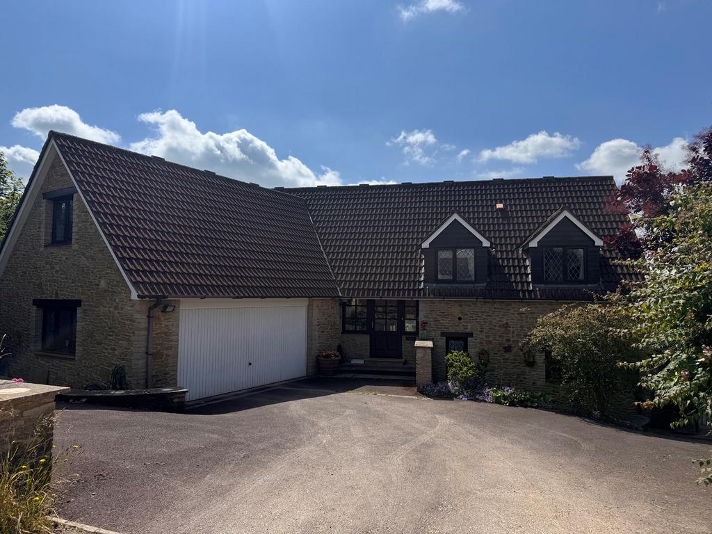 Rodden, Frome, BA11 4 bed detached house for sale £850,000