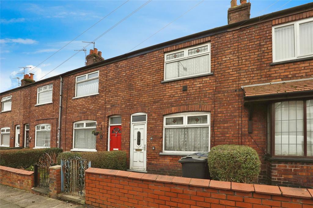 High Street, Skelmersdale... 3 bed terraced house for sale £90,000