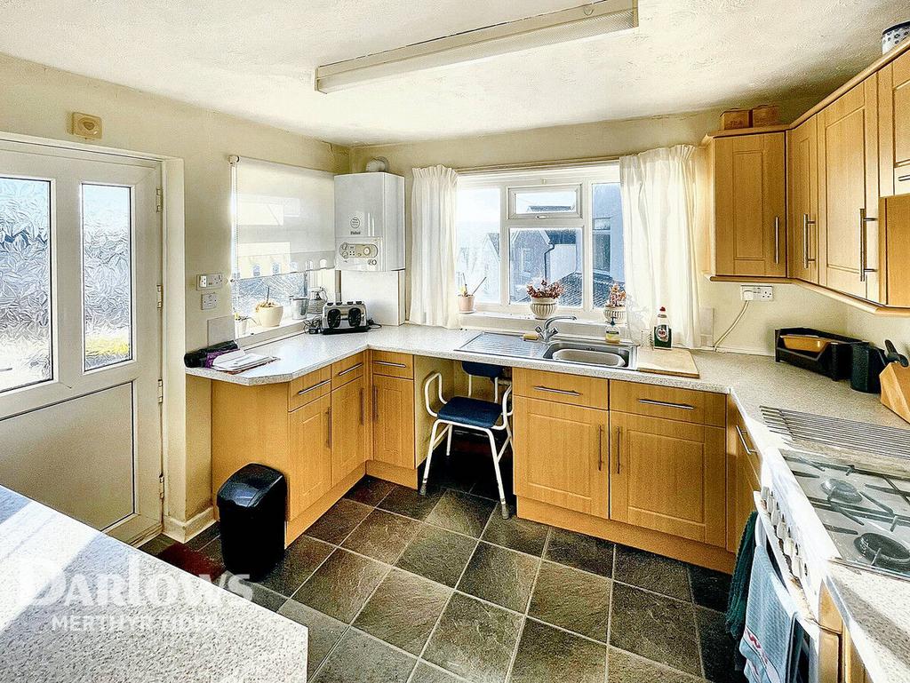 The Park, Treharris 3 bed end of terrace house for sale £150,000