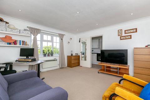 1 bedroom apartment for sale, Warren Road, PURLEY, Surrey, CR8