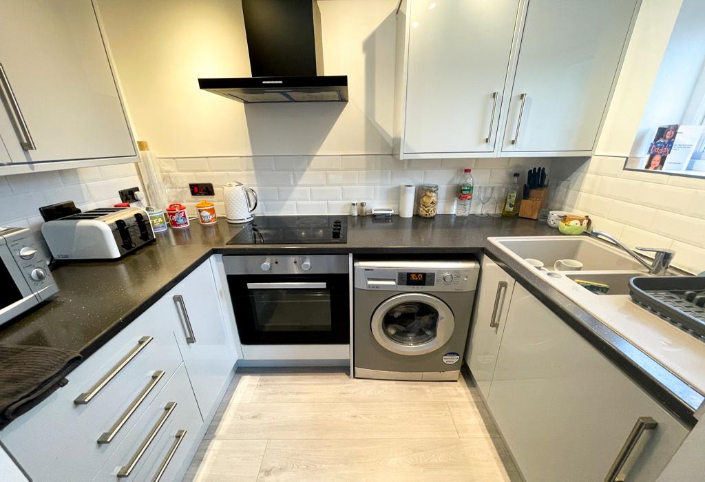 Stockport, Stockport SK1 2 bed apartment for sale £120,000