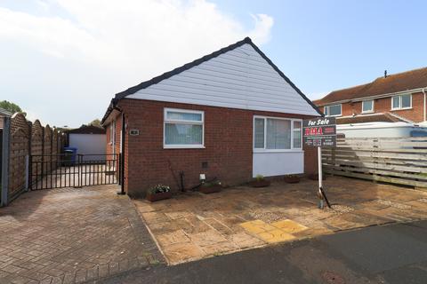 2 bedroom detached bungalow for sale, Hamerton Road, Hunmanby YO14