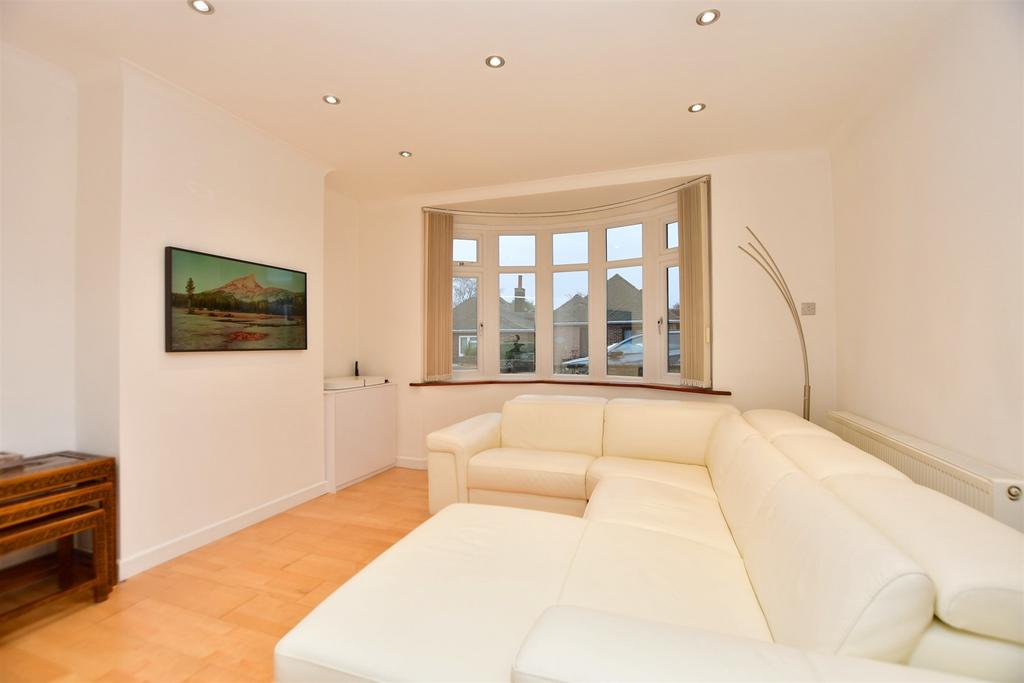 Jackson Avenue, Rochester, Kent 4 bed end of terrace house for sale £