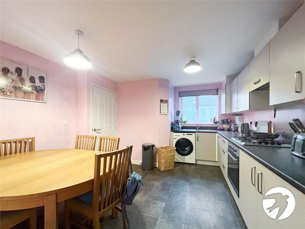 First Avenue Queenborough Kent ME11 3 Bed Semi detached House For First Avenue Queenborough Kent ME11 3 Bed Semi detached House For