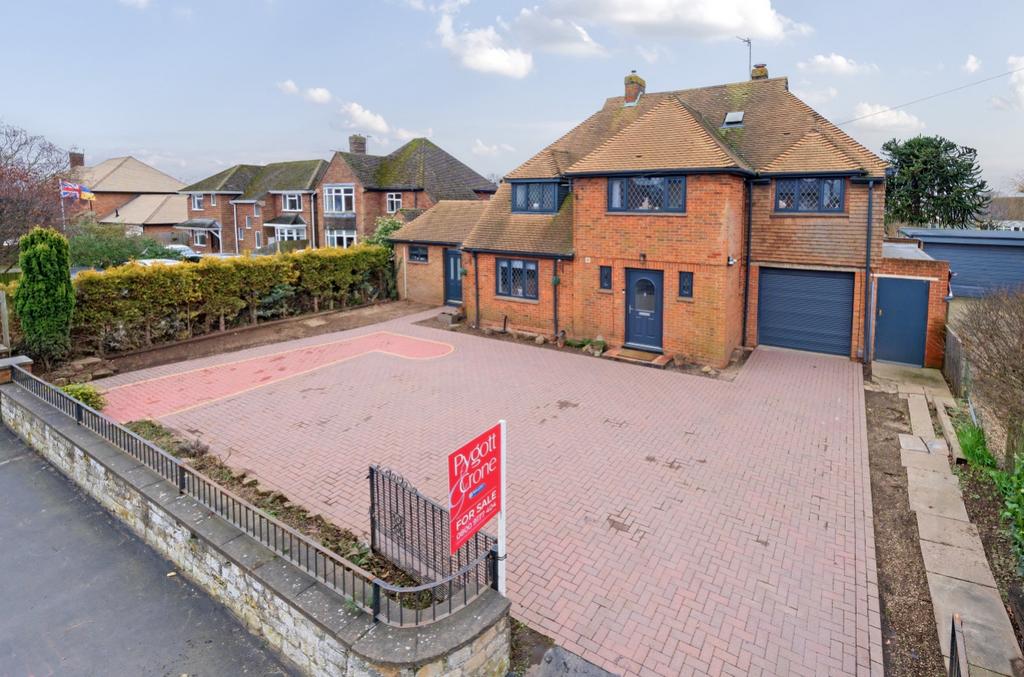 Moor Lane, North Hykeham, North Hykeham, LN6 5 bed detached house for
