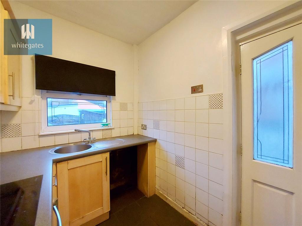 Lower Oxford Street, Castleford, West Yorkshire, WF10 3 bed terraced