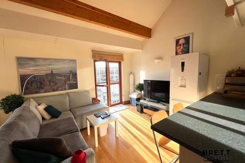 3 bedroom flat for sale, 18 Vanguard House, Nelson Quay, Milford Haven SA73 3AH