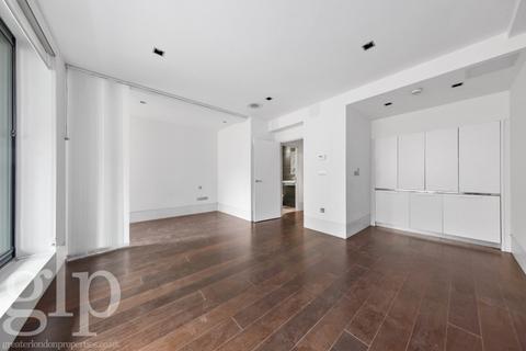 Studio to rent, Slingsby Place, WC2E